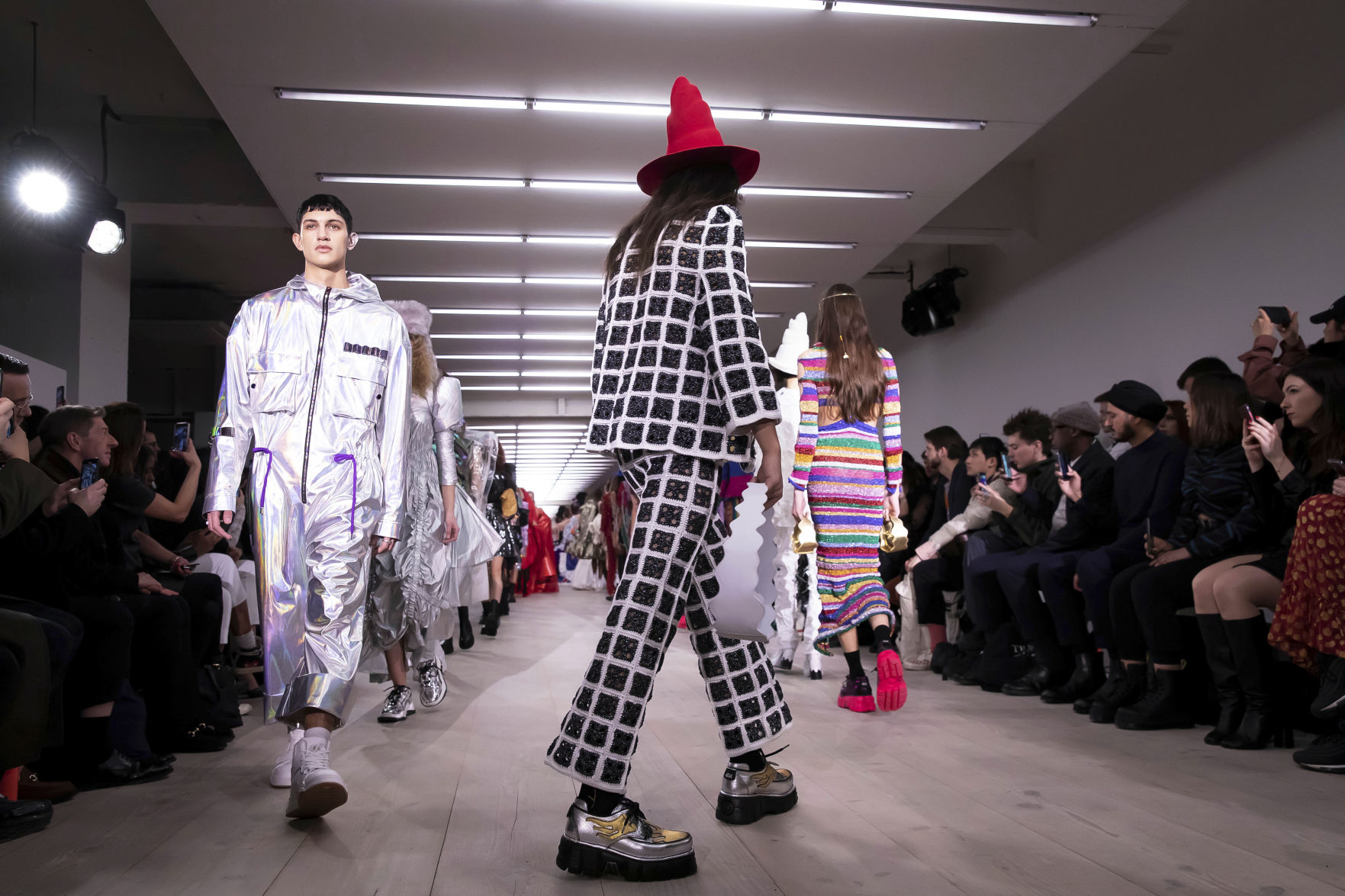 Britain London Fashion A/W 404 Studio 2020